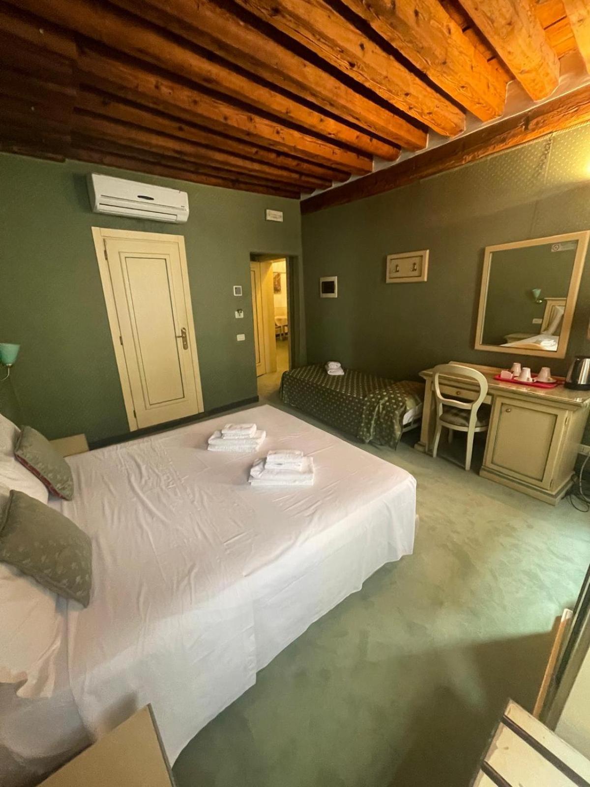 Locanda Ruga Rialto Венеция Экстерьер фото